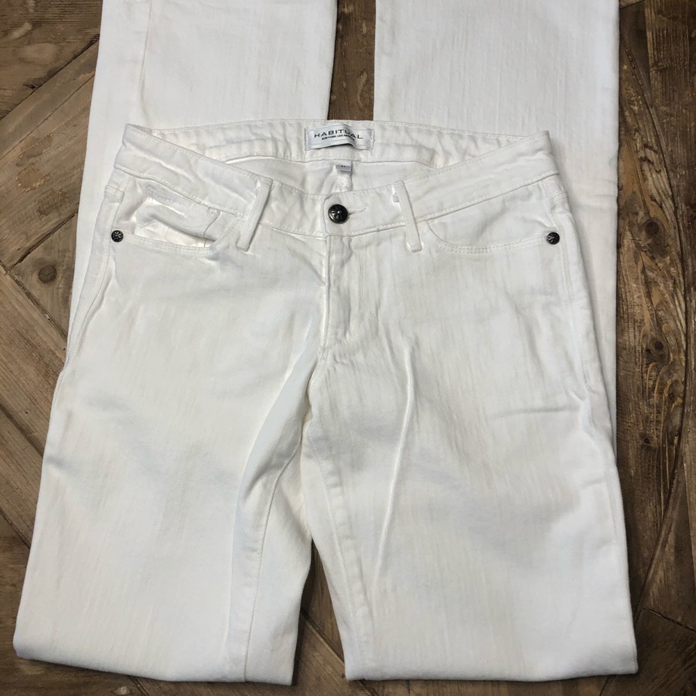 Habitual white jeans